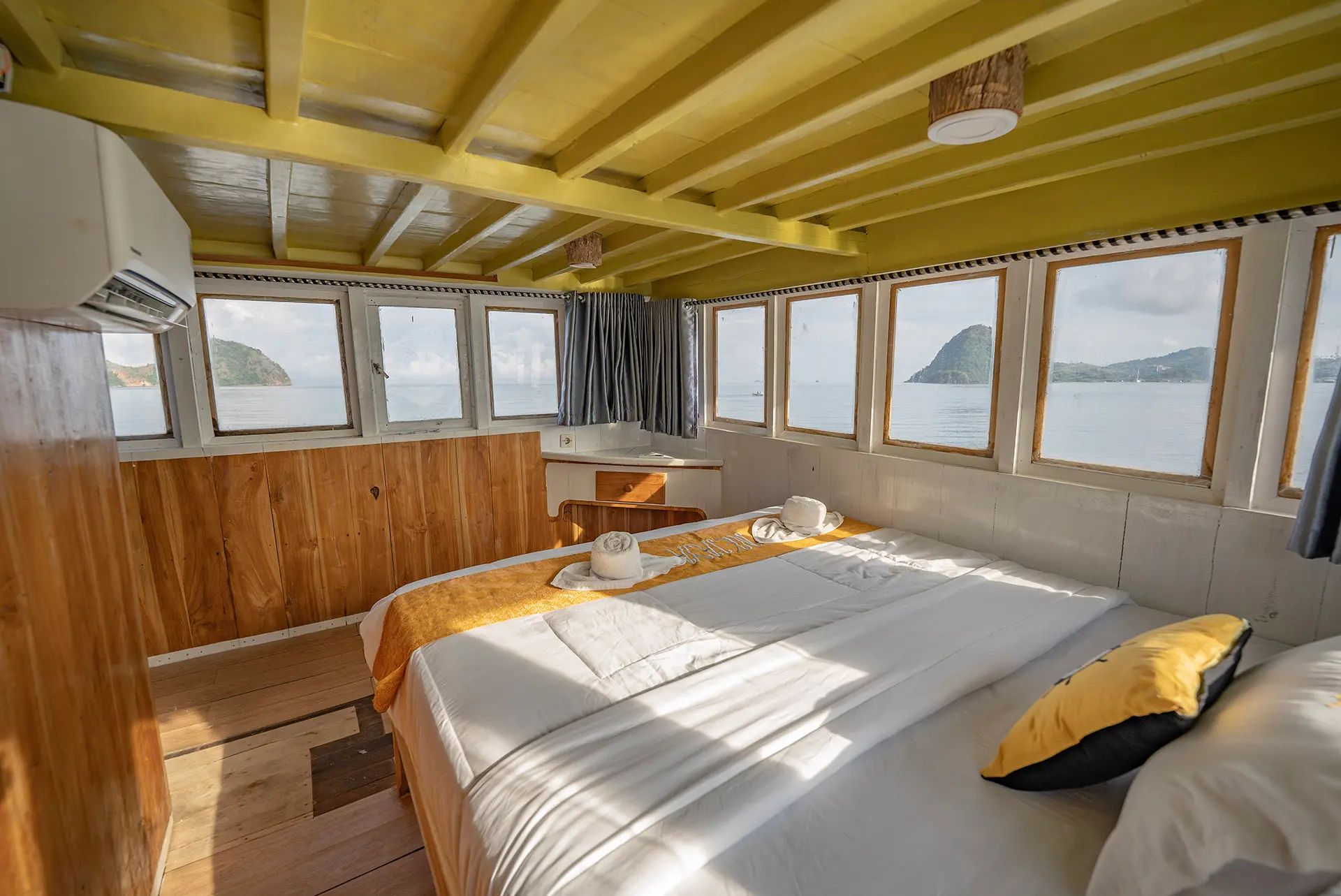 Bedroom-2 Master Ocean-NK Jaya II