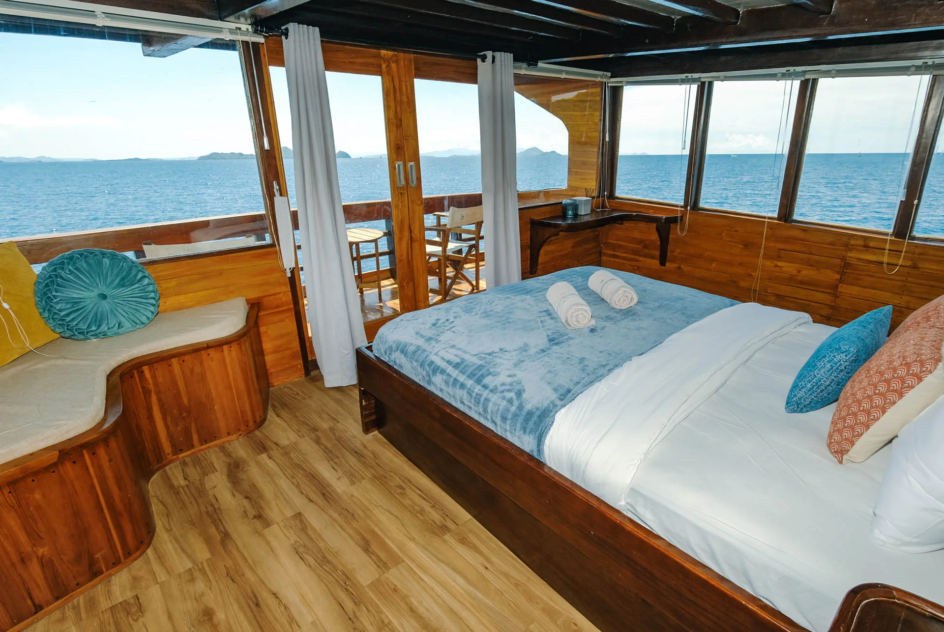 Panoramic Suite Balcony 2_5