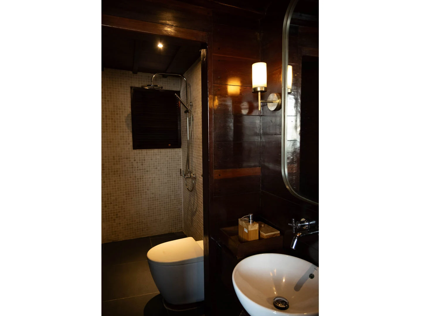 Bathroom_Deluxe Double Cabin_Behike