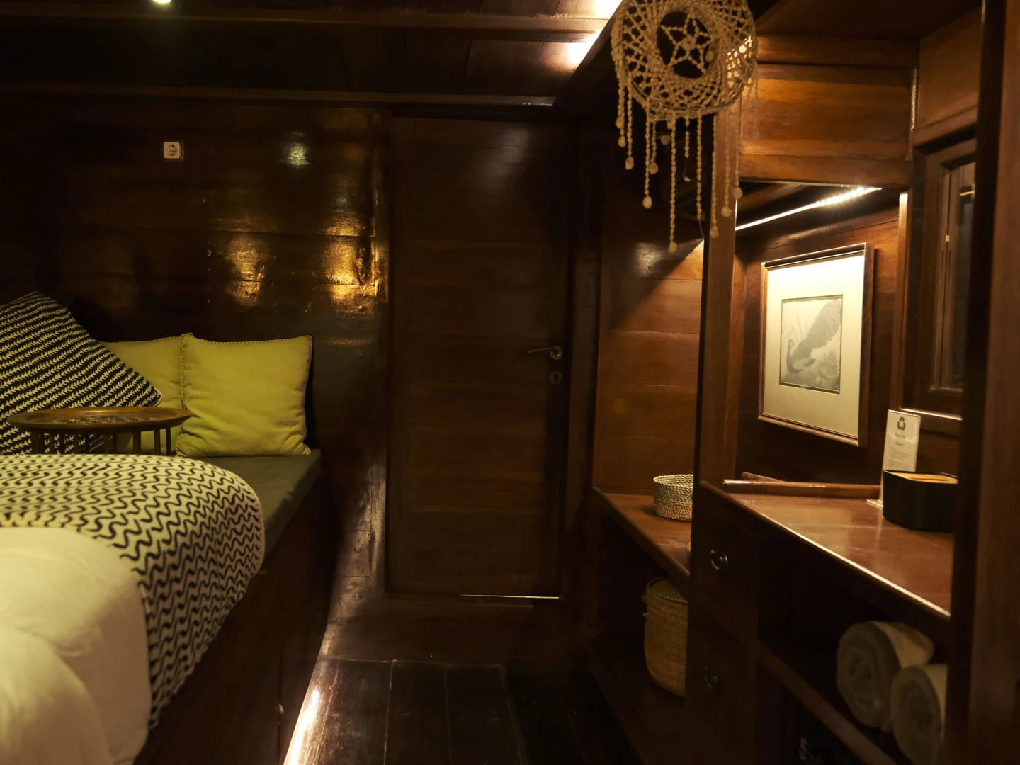 Bedroom_Deluxe Double Cabin_Behike