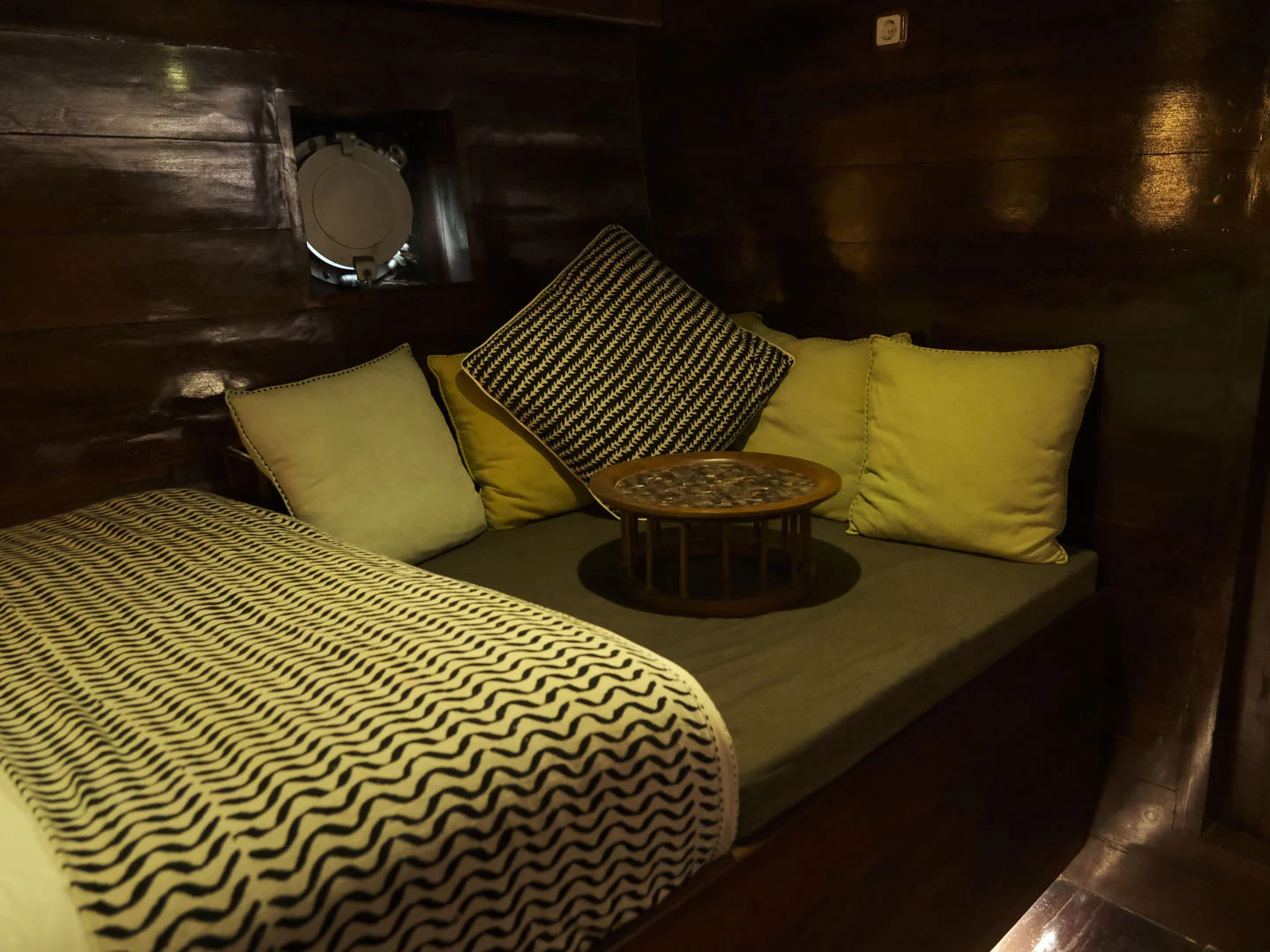 Bedroom_Deluxe Double Cabin_Behike