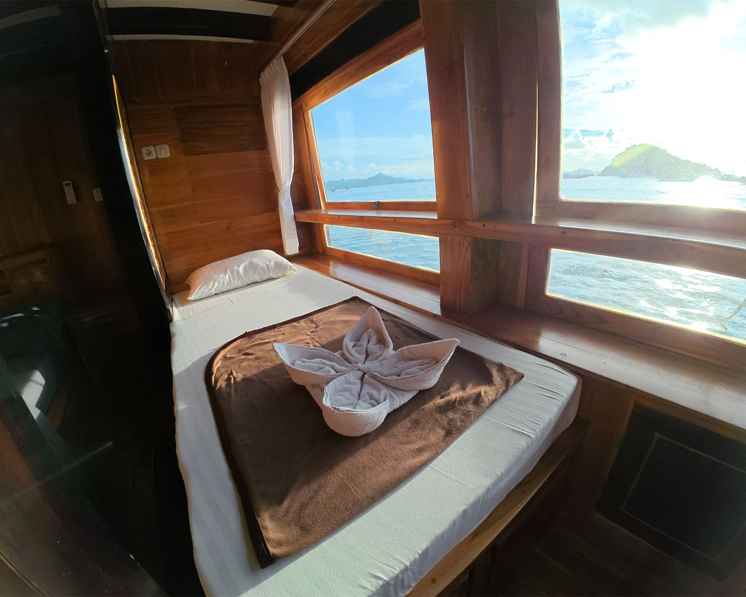 alfathran_flores_cabin